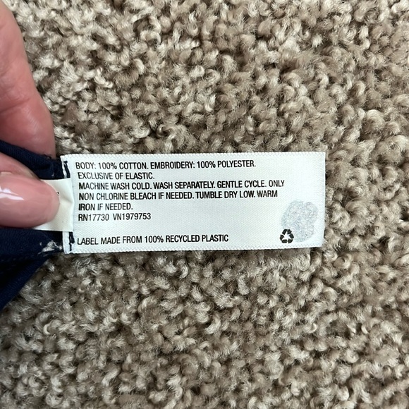 Universal Thread Top - Picture 4 of 4